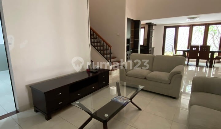 Rumah 2 Lantai Bagus Furnished SHM Dekat Sekolah Jepang, Bintaro Jaya Sektor 9
