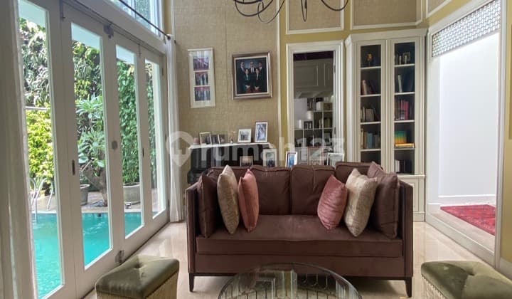 Rumah Cantik Semi Tropis Di Cluster Area Jeruk Purut