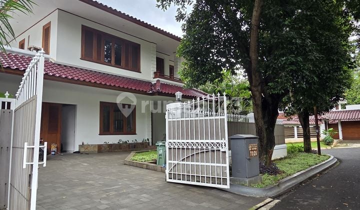 Rumah Asri Siap Huni di Pondok Indah