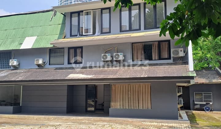 Nice House for Office / Commercial Area Kemang