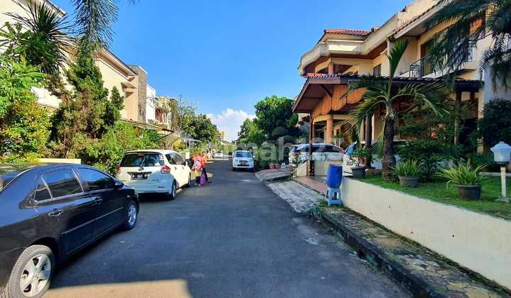 Dijual Rumah Bagus Dan Luas Di Kramat Jati