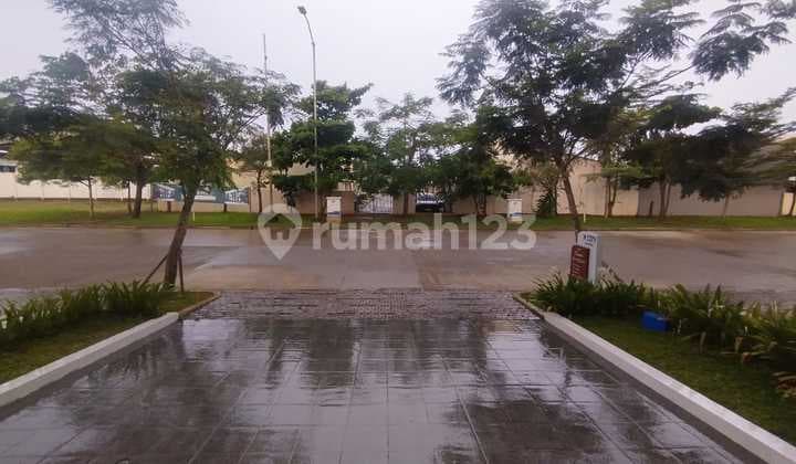 Sawangan House, Damar Cluster, Main Roadside