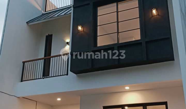 Rumah 6 Kamar Di Jagakarsa