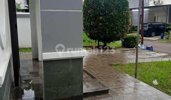 Rumah bagus 2 Lantai di Taman Simpruk Lippo Cikarang