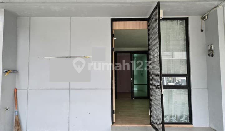 Rumah Cluster Waterfont