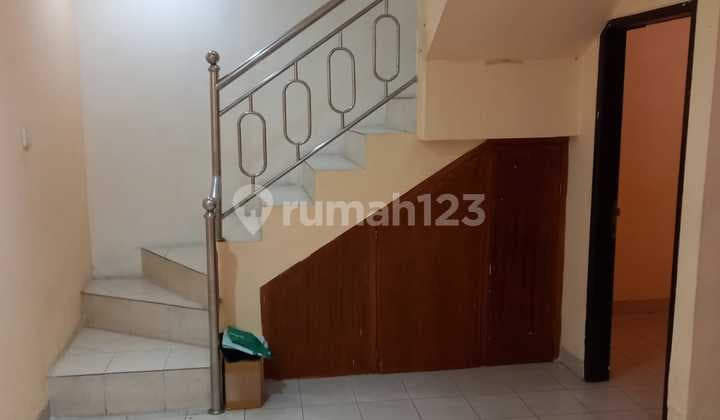 Rumah, 2 Lantai, di Cikarang, Cluster Meadow Green, Pinus Hijau Tengah