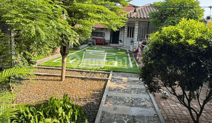 Dua Rumah Taman Luas Harga Murah