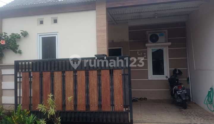Rumah Mungil Siap ******** ******** Kota