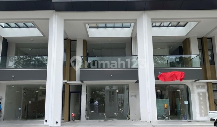 For Rent 3-Storey Shop House Menteng Studio Loft Gading Serpong