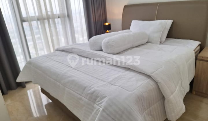 Disewakan Apartment Lavenue 3 Bed+ Maidroom. View Utara & Selatan. Fully Furnished!