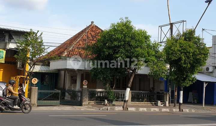 Rumah Model Vintage Lokasi Pinggir Jl Cokroaminoto, Cocok Untuk Usaha
