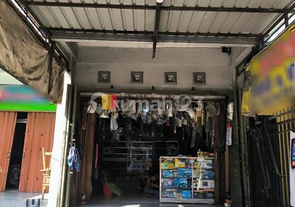 Ruko siap pakai di jalan Soekarno Hatta