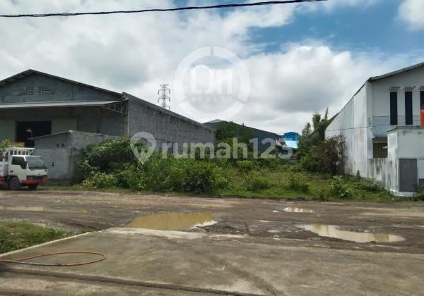 Plot in Candi Industrial Area