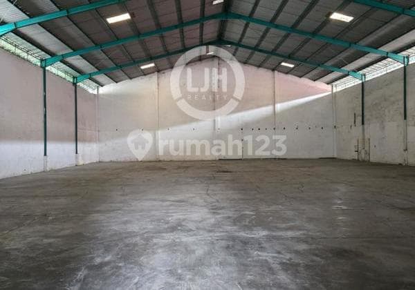 Warehouse in Candi Industrial Area