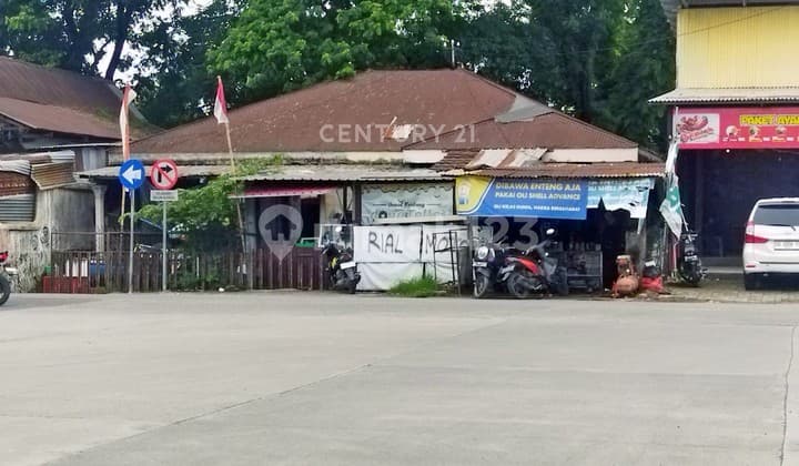 Strategic House Panakukkang Area Dr Leimena Street