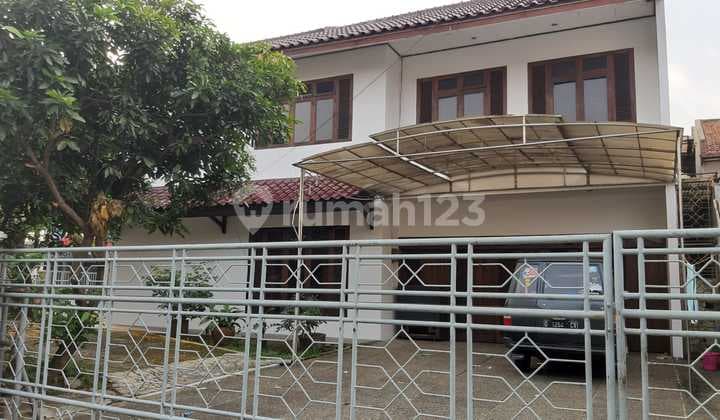 Residential House Can Be Used for Business on Sriwijaya Main Road
