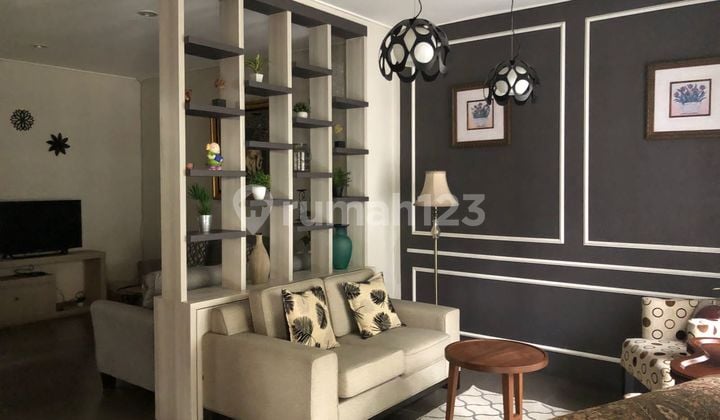 Rumah Mewah Sayap Riau Anggrek Dekat Area Perkantoran