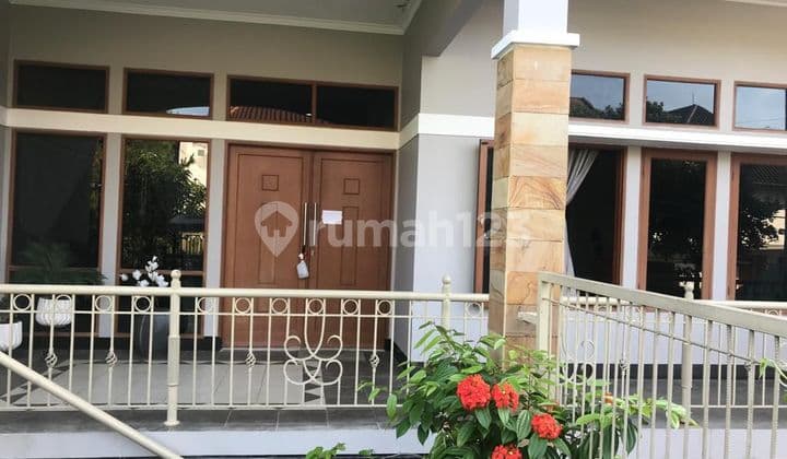 RUMAH MEWAH di Komplek pondok hijau,Gegerkalong Setiabudi Bandung