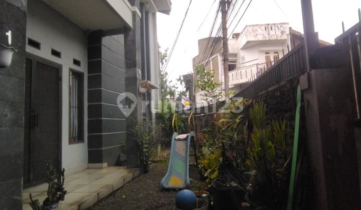 Jual Rumah di Jln Utama Cibogo Atas Dekat Toll Pasteur Bandung