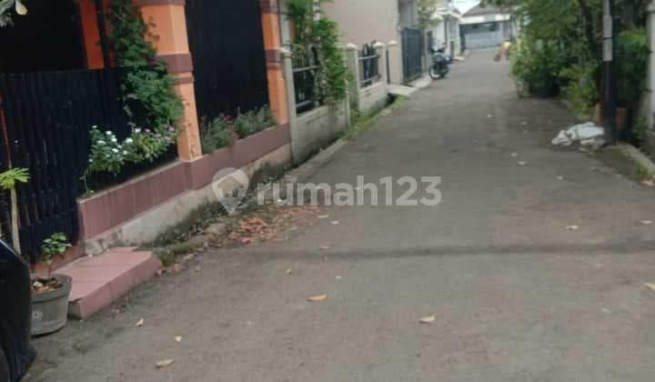 Rumah Model Lama Area Logam Margacinta Buahbatu