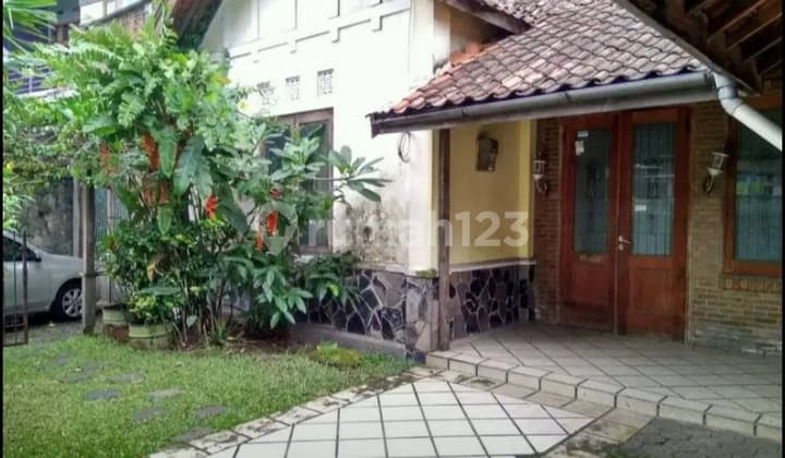 Jual Rumah Lama Sayap Riau Martadinata Kota Bandung