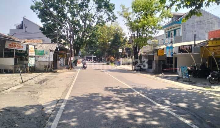 Strategic house for business on Kiningan Raya, Buah Batu - Turangga