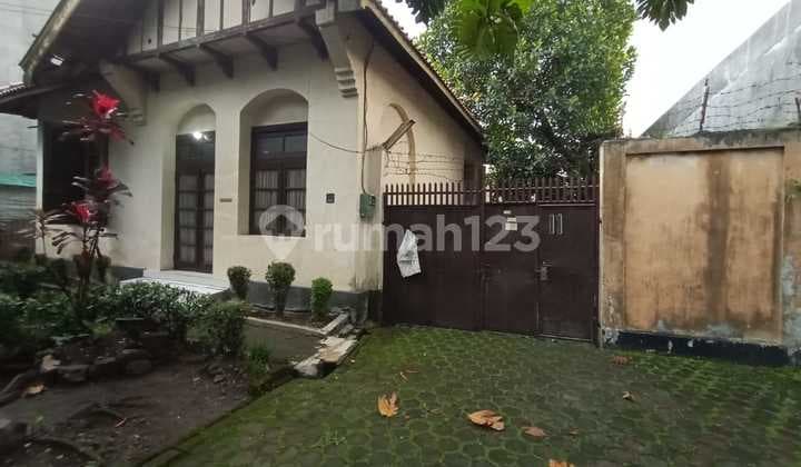 Rumah Luas Strategis Dekat Pusat area Kosambi Kota Bandung