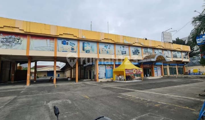 Dijual Gedung siap pakai cocok untuk usaha.