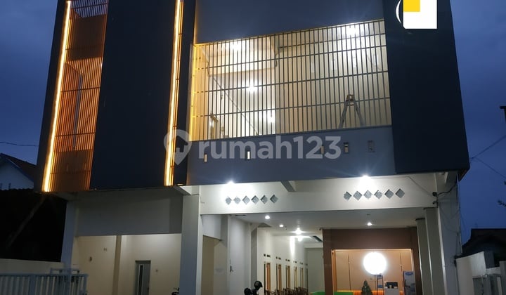 Good Invest !!. Jual Hotel Aktif Selalu Penuh Kt26 Kmd26 di Pusat Kota Purwodadi ..Masih Aktif ..Masih Ramai dan Lokasi Premium .Lt 365 Lb.578 Hm