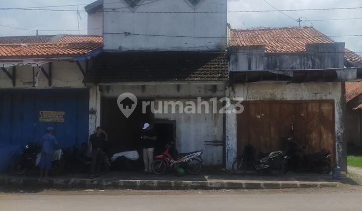 Jual Cepat !! Murah!! Ruko / Rumah Burung Walet !! Jl.gatot Subroto Comal Jawa Tengah .lt.113 Full Bangunan!!