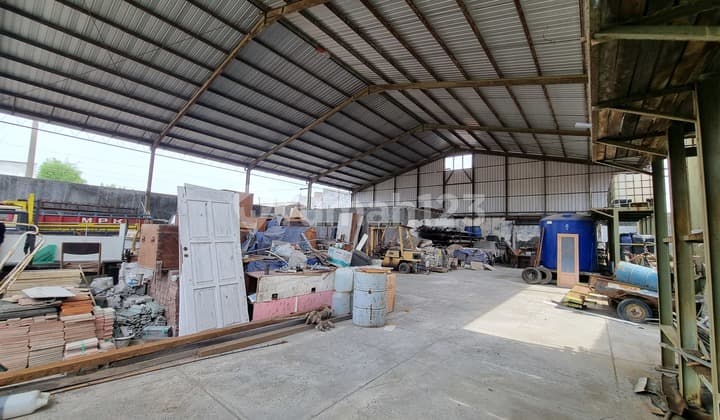 WAREHOUSE FOR RENT IN THE CITY CENTER on MAJAPAHIT STREET LT 1400 m2 LB 750m2