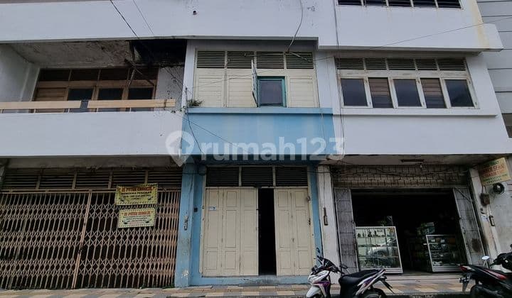 Hot deal! MURAH Ruko 3LT di Pecinan Semarang!! Lokasi strategis sekali buat usaha retail atau office di pusat kota !!