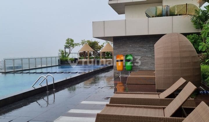 FOR SALE !! CHEAP !! NEGOTIABLE !! APARTMENT IN THE CENTER OF SEMARANG CITY !! Marquis De Lafayette Semarang Apartment, 2 Bedrooms, New !! SEA VIEW !!