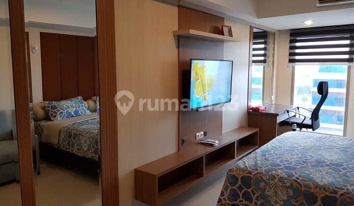Jual Murah !! For Sell /Rent Pinnacle Apartment / Louis Keinne Apartment di Jalan Pandanaran Pusat Kota dan Segitiga Emas Semarang, Selangkah ke Tugu Muda. Fully Furnished , Lantai Tinggi dan Hadap Tugu Muda .Good Invest untuk Disewakan!!