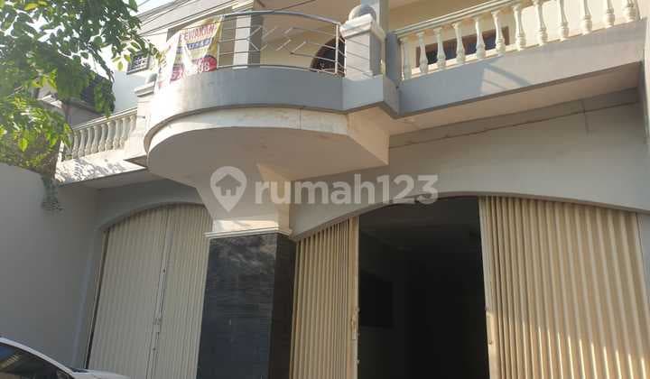 Ready-to-Use Shop House on Soekarno Hatta Main Road