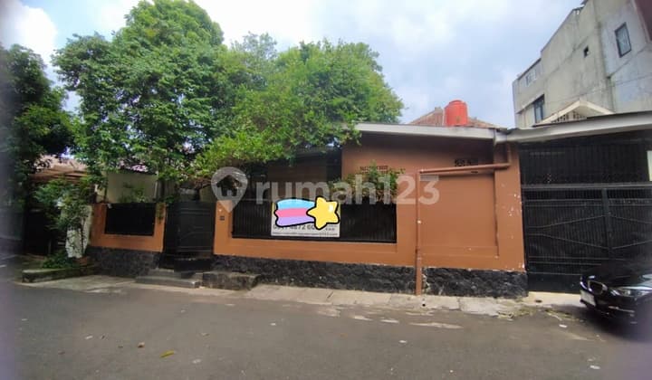 Dijual Rumah Hitung Tanah Di Radio Dalam Jakarta Selatan