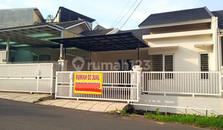 For Sale, Good and Well-Maintained, Near the Mayor's Office of South Tangerang.