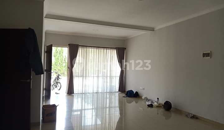 Ruko Bagus Strategis di Holis Regency, Bandung