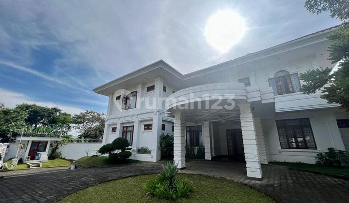 Rumah lux Mewah sejuk Full Marmer di setiabudi bandung utara