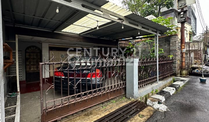 Rumah Dengan Lokasi Emas Di Babakan Jeruk Bandung