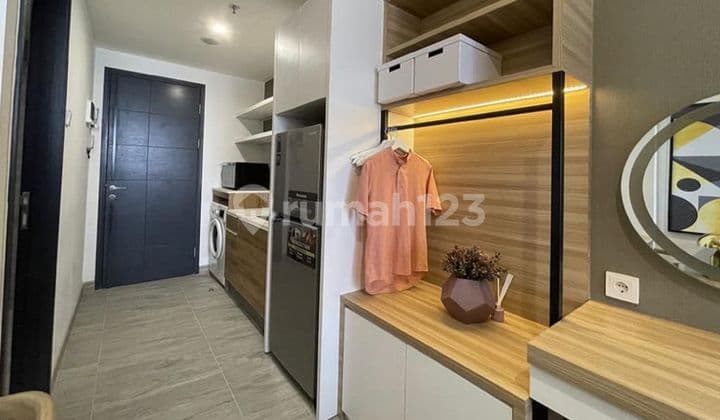 Apartemen Collins Boulevard Bagus Furnished Harga BU