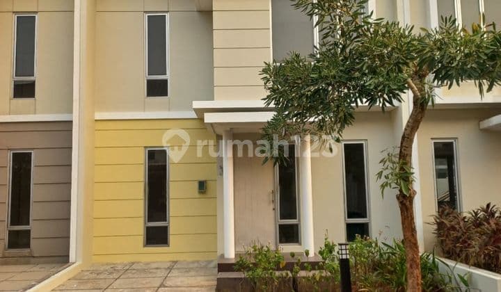 Rumah di Carrillo Residence 2 Lantai Bagus Utara Rapih Siap Huni