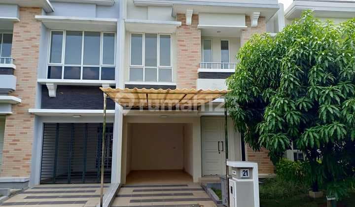 House in Edison Cluster, Scientia Gardengading Area, Serpong