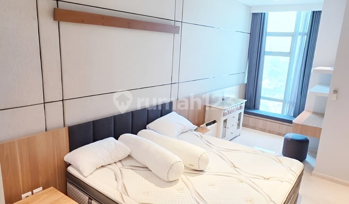 Apartemen Essence Darmawangsa Tower East 3br Furnished