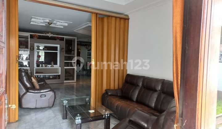Rumah Siap Huni Dan Terawat Lokasi Bagus di Tomang, Jakarta Barat
