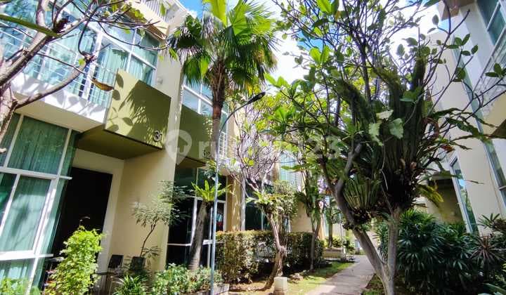 Rumah cantik Town House The Oase, Gelong, Tomang, Jakarta Barat