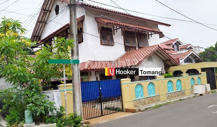 Residential House in a Complex, Suitable for a Dormitory and Online Business
