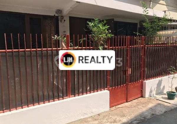 RUMAH di jual batu tulis pecenongan Jakarta Pusat hitung tanah saga