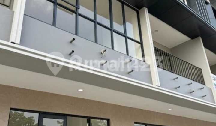 DISEWAKAN Ruko BARU 3 lantai di Greenwich Business Park BSD City Siap Pakai