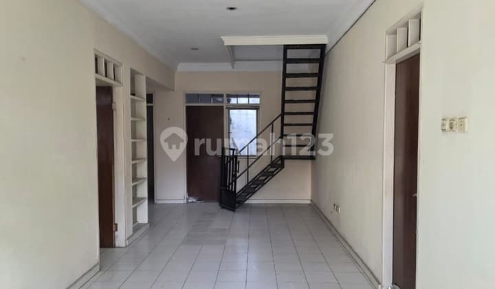 Rumah di Gading Serpong Sektor7 C